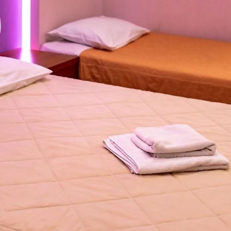 Telis Hotel Егіо Екстер'єр фото