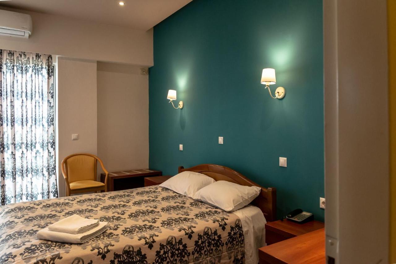 Telis Hotel Егіо Екстер'єр фото