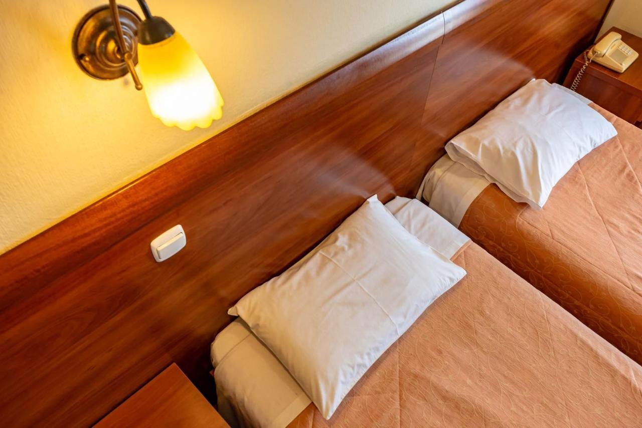 Telis Hotel Егіо Екстер'єр фото