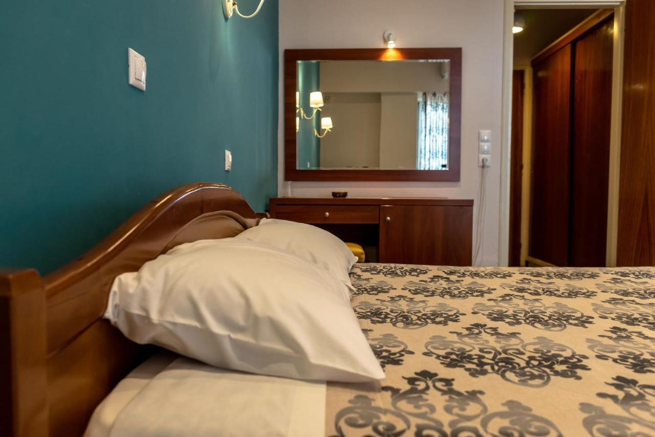 Telis Hotel Егіо Екстер'єр фото